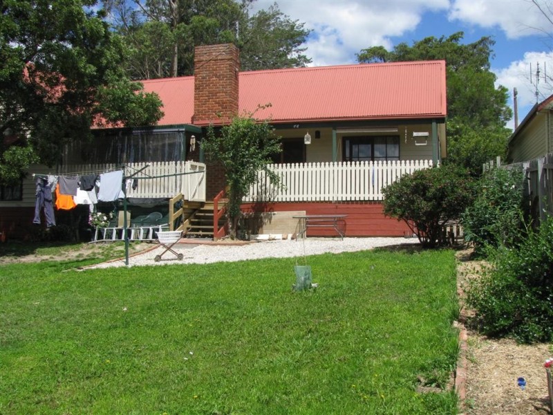 17 Buckland Street, Woodend VIC 3442