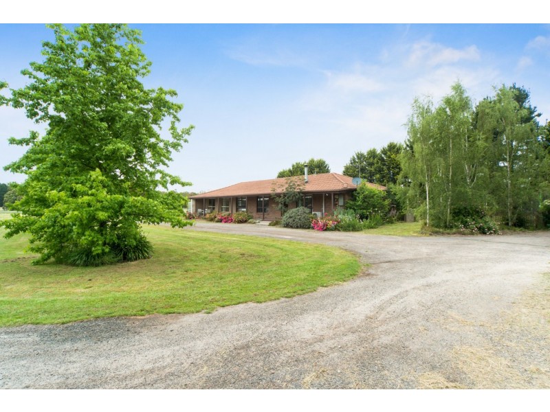 841 Bacchus Marsh Road, Bullengarook VIC 3437