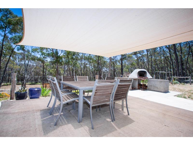 584 Feeneys Road, Baynton VIC 3444