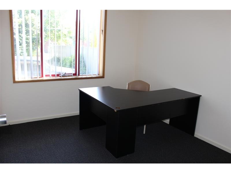 30 Station Street, Sunbury VIC 3429