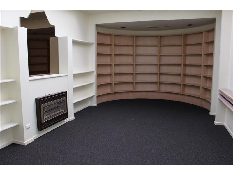 30 Station Street, Sunbury VIC 3429