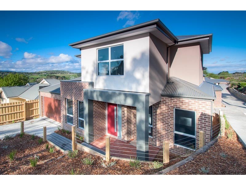 1/27 Stephen Street, Gisborne VIC 3437