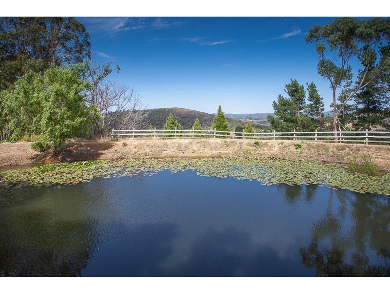 79 Glendrouitt Road, Mount Macedon VIC 3441