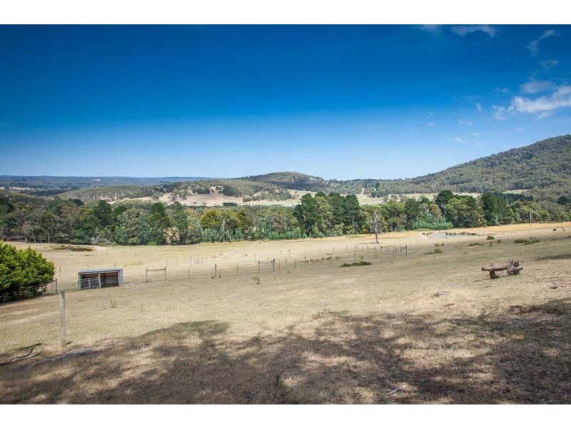 79 Glendrouitt Road, Mount Macedon VIC 3441
