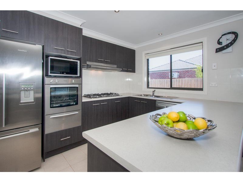 4 Colwyn Court, New Gisborne VIC 3438