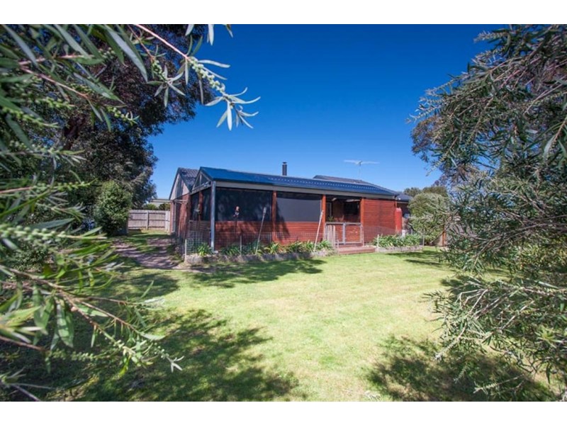 7 Vista Close, Gisborne VIC 3437
