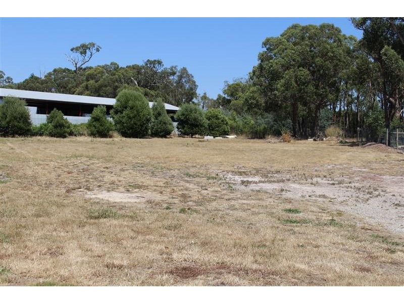 6 Leafy Retreat, Gisborne VIC 3437