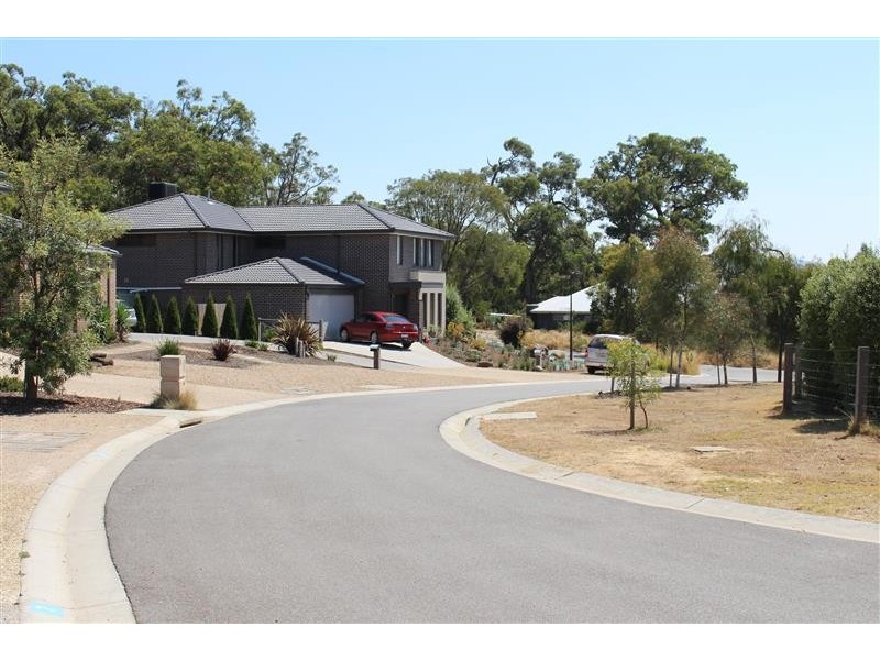 6 Leafy Retreat, Gisborne VIC 3437