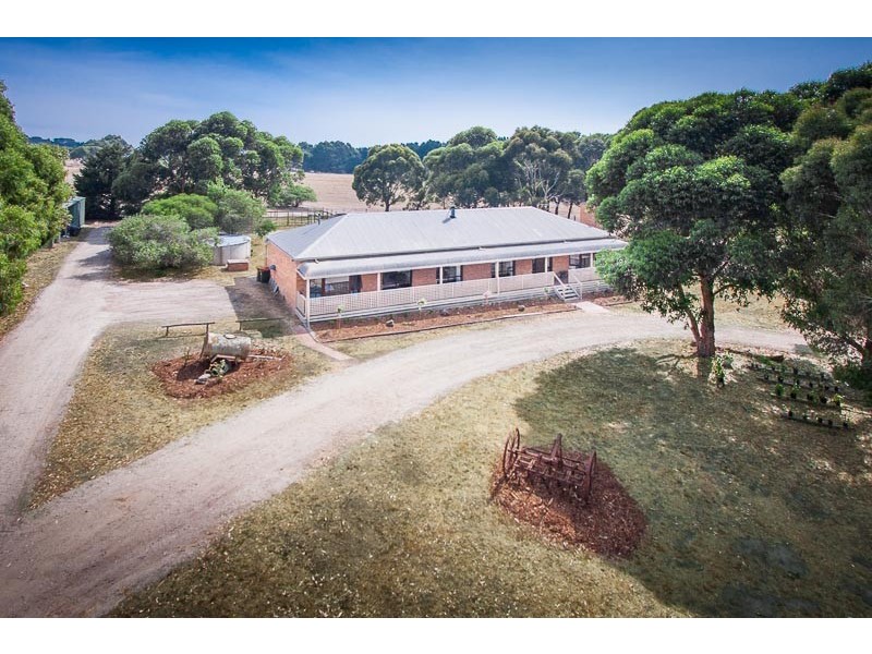 208 COUANGALT ROAD, Gisborne South VIC 3437