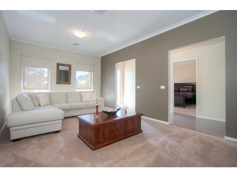 11 Pearce Court, Gisborne VIC 3437