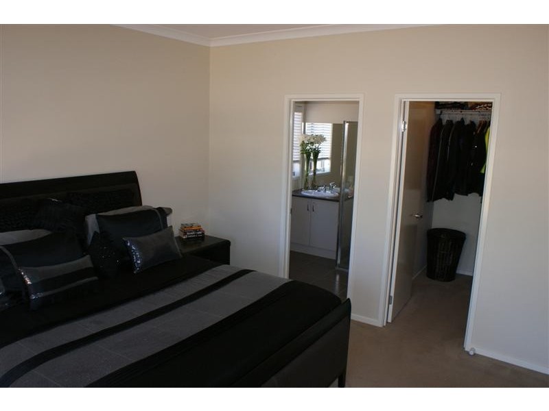 11 Pearce Court, Gisborne VIC 3437