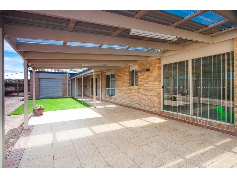 11 Pearce Court, Gisborne VIC 3437