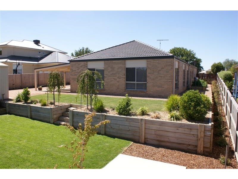 11 Pearce Court, Gisborne VIC 3437