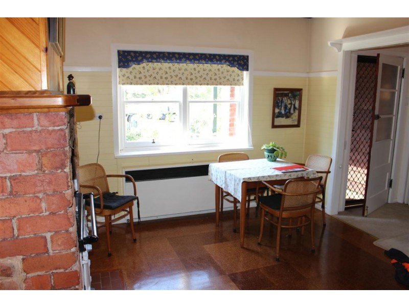 62 Main Road, Riddells Creek VIC 3431