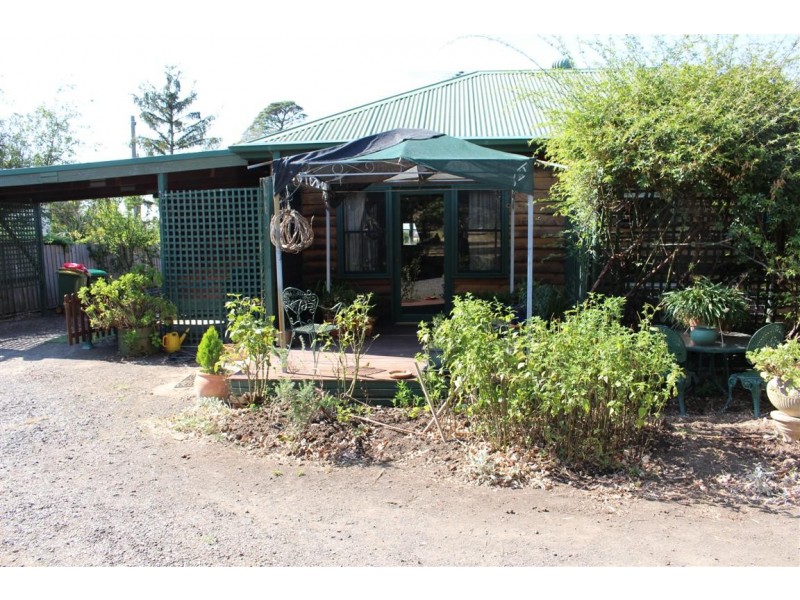 62 Main Road, Riddells Creek VIC 3431