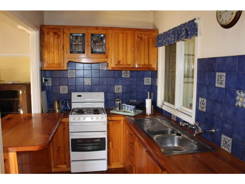 62 Main Road, Riddells Creek VIC 3431