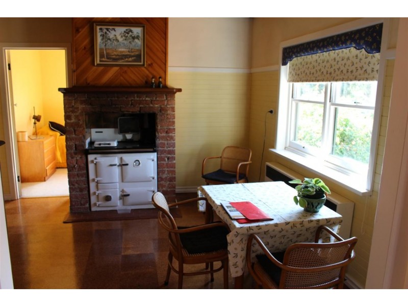 62 Main Road, Riddells Creek VIC 3431