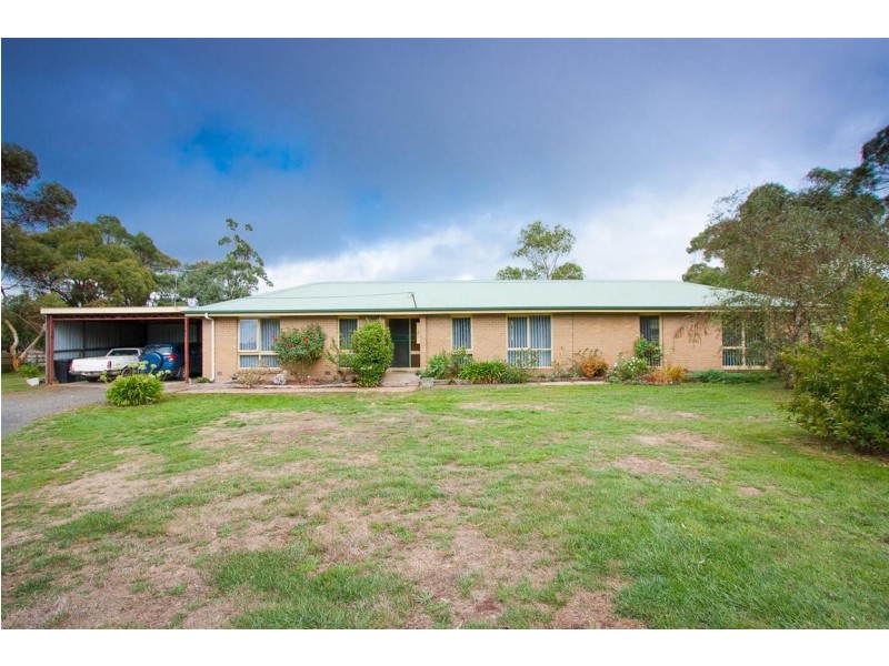 83 McGeorge Road, Gisborne South VIC 3437