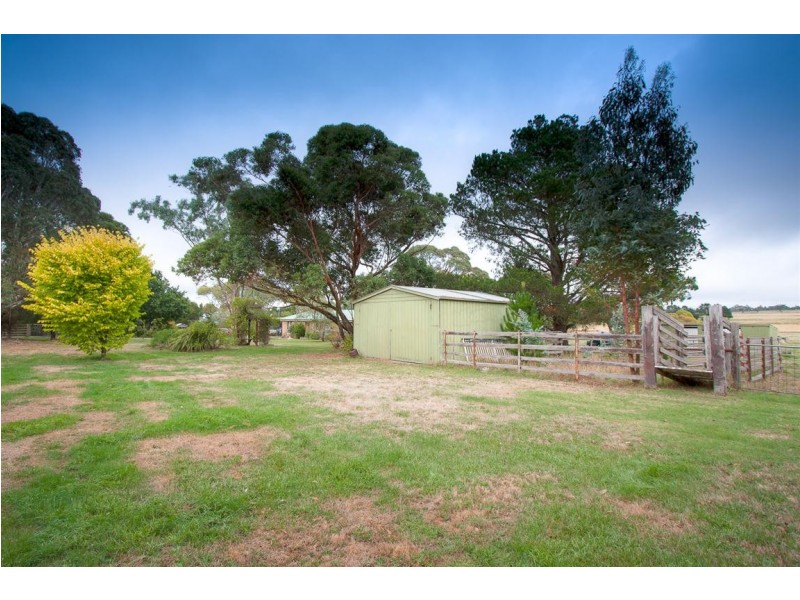 83 McGeorge Road, Gisborne South VIC 3437