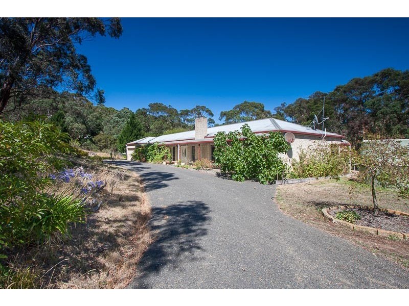 7 CARROLLS LANE, Bullengarook VIC 3437