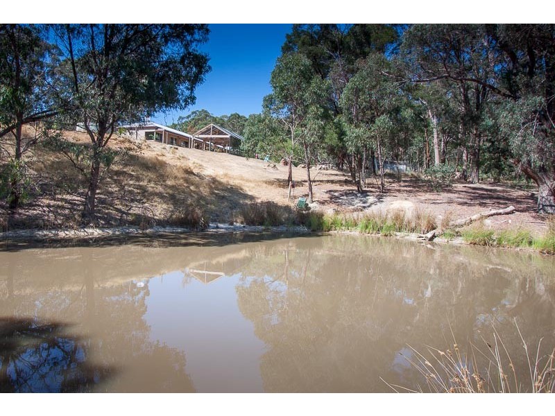 7 CARROLLS LANE, Bullengarook VIC 3437