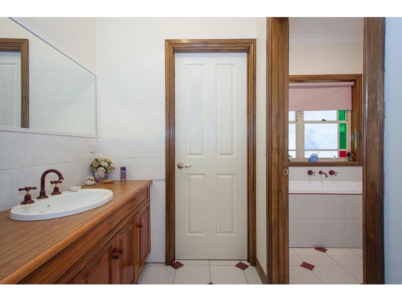 7 Carrolls Lane, Bullengarook VIC 3437