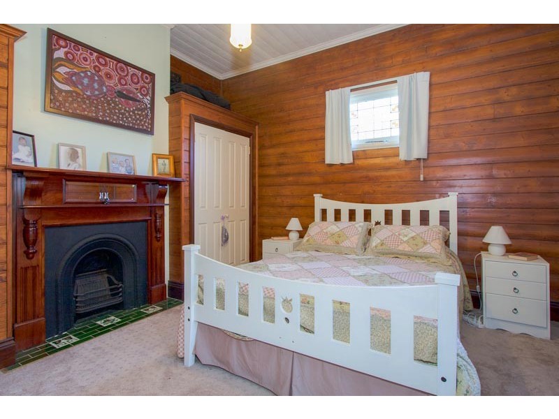 2 Dunne Rd, Bullengarook VIC 3437