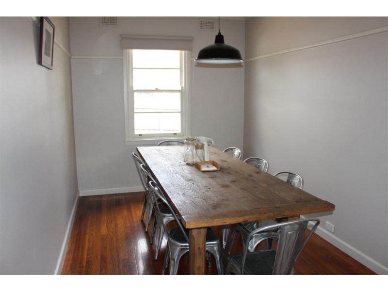 15 Lyell Street, Gisborne VIC 3437