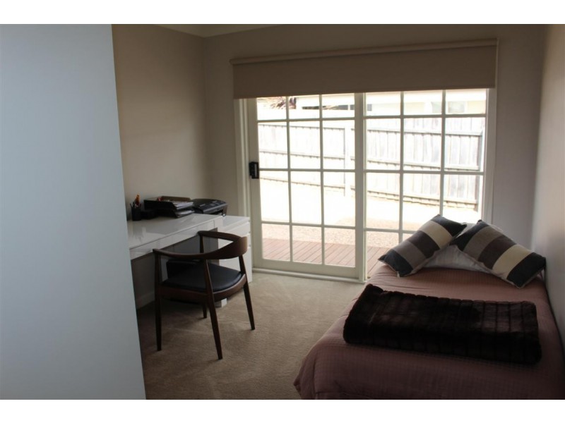 15 Lyell Street, Gisborne VIC 3437