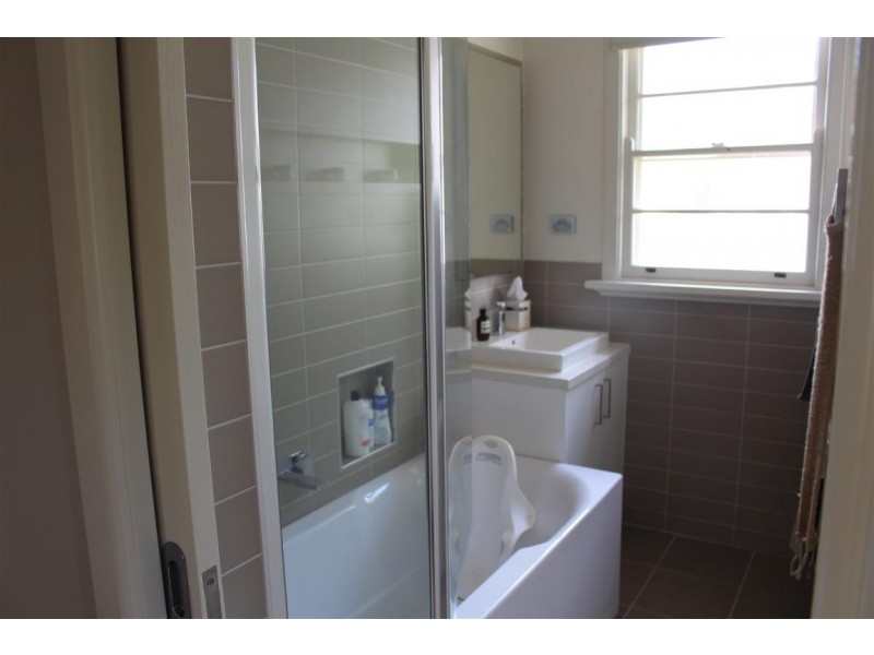 15 Lyell Street, Gisborne VIC 3437