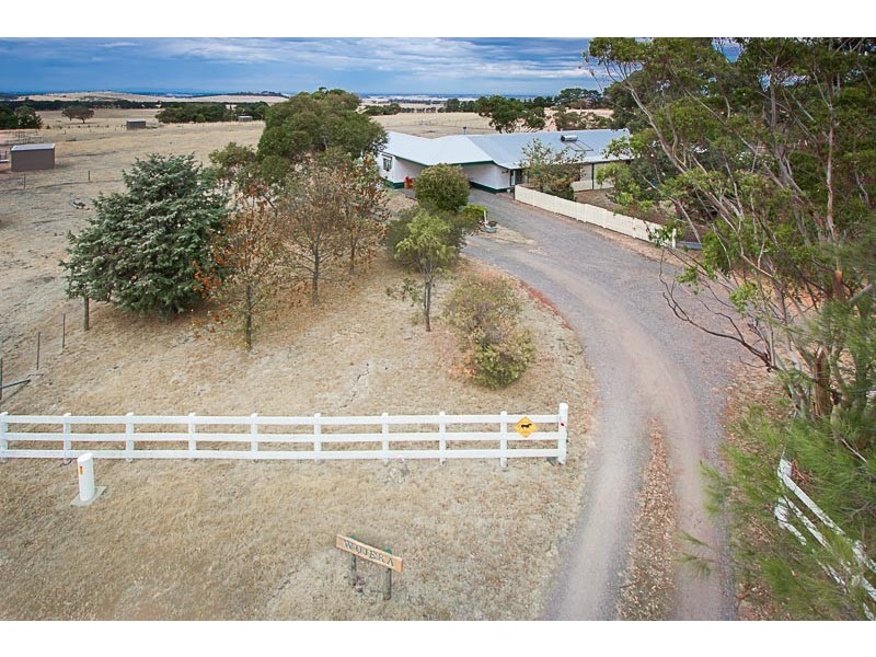 17 Lynne Court, Gisborne South VIC 3437