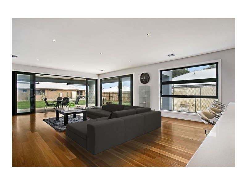 50 Vancleve Crescent, Gisborne VIC 3437