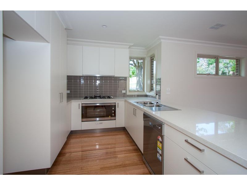 60 Goode Street, Gisborne VIC 3437