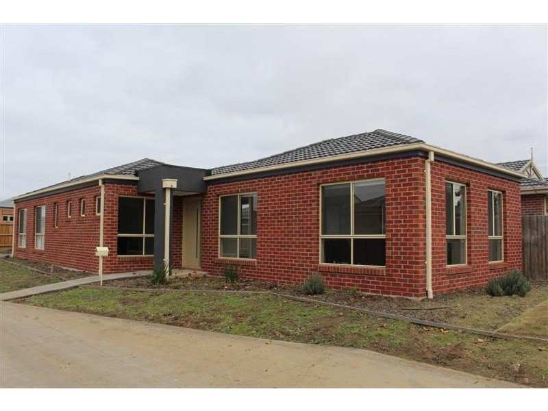 10 Elizabeth Court, Riddells Creek VIC 3431