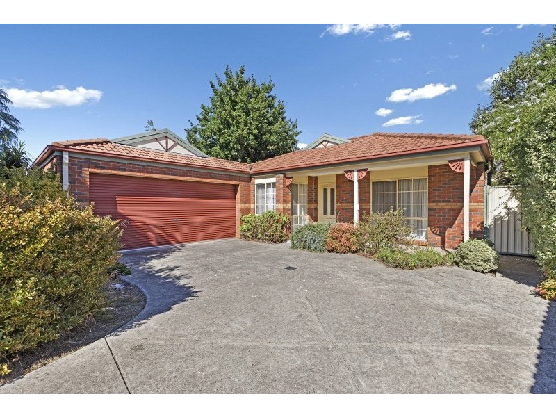 24 Hilltop Way, Gisborne VIC 3437
