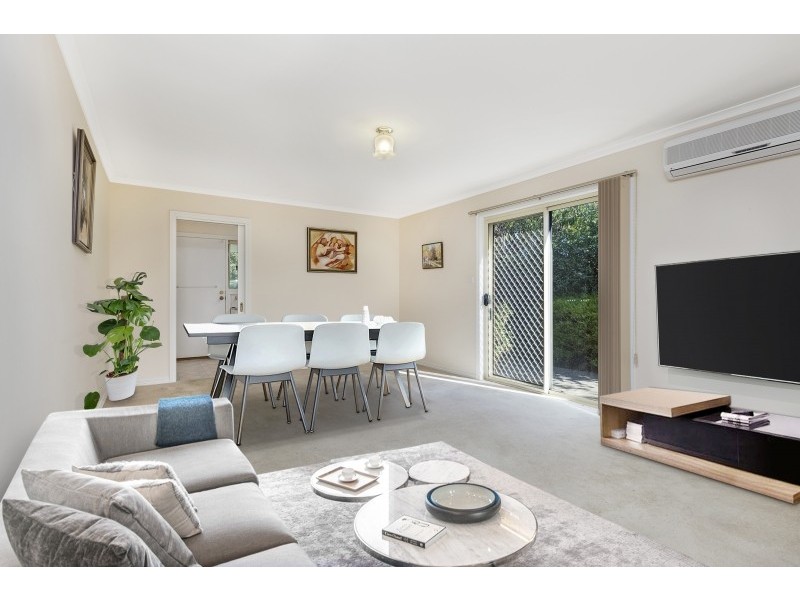 24 Hilltop Way, Gisborne VIC 3437