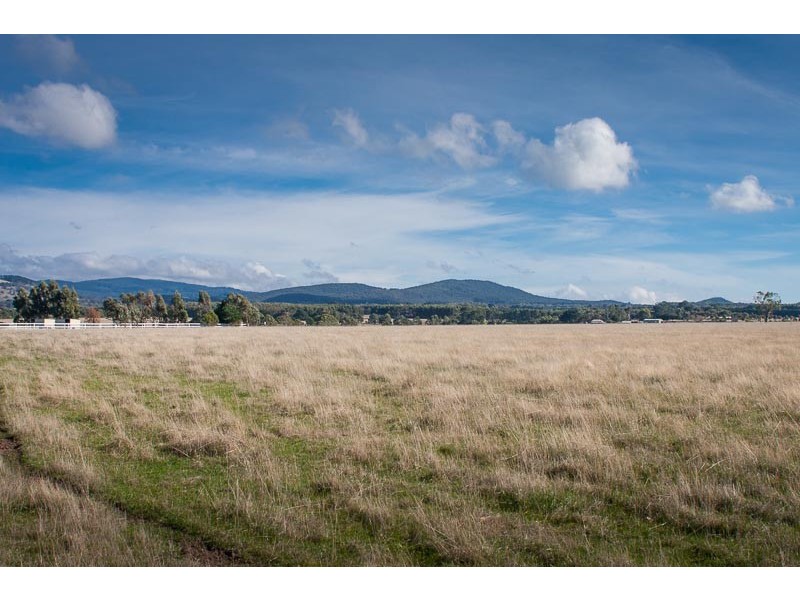 2411 Melbourne-Lancefield Rd, Monegeetta VIC 3433