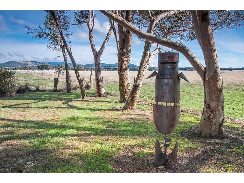 2411 Melbourne-Lancefield Rd, Monegeetta VIC 3433