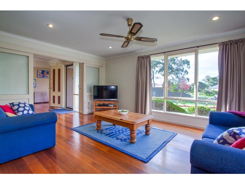 18 Turanga Road, Gisborne VIC 3437