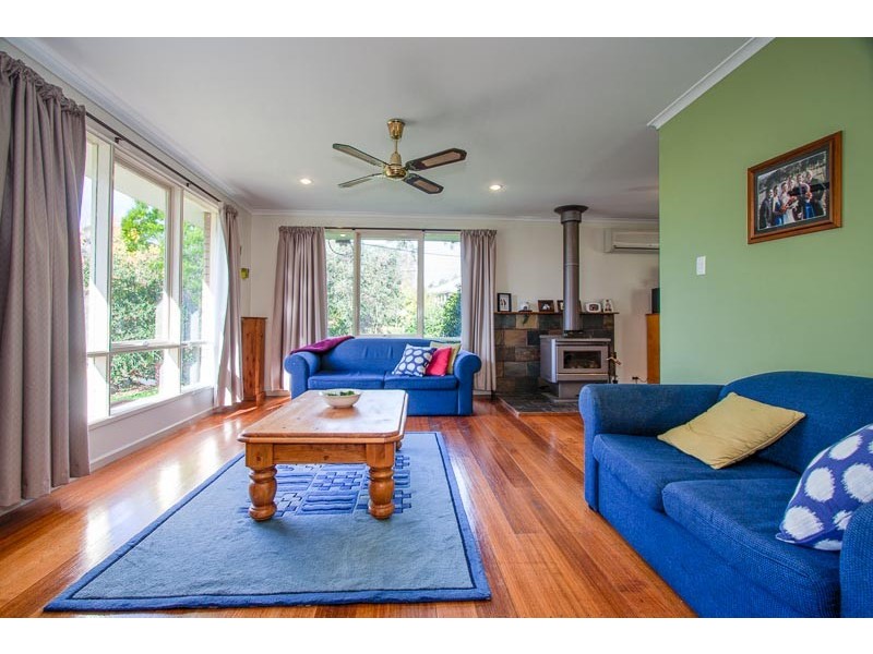 18 Turanga Road, Gisborne VIC 3437