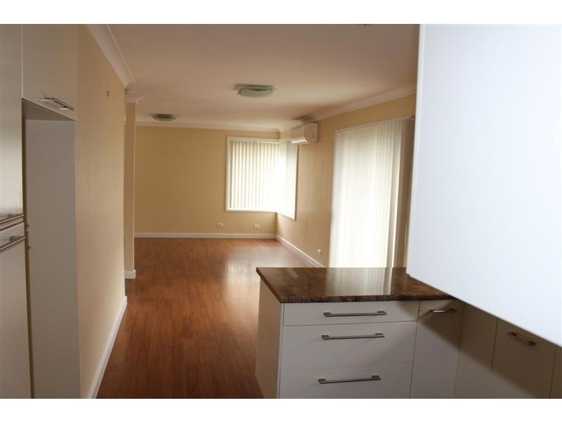 17 Howey Street, Gisborne VIC 3437