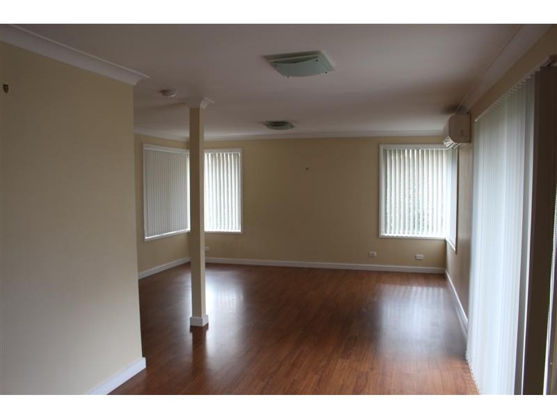 17 Howey Street, Gisborne VIC 3437