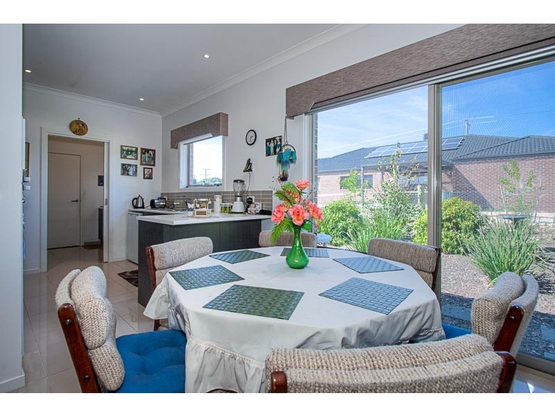 Unit 5/4 Francis Crescent, Gisborne VIC 3437