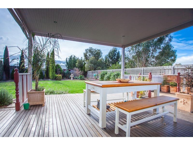 13 Dalray Crescent, New Gisborne VIC 3438