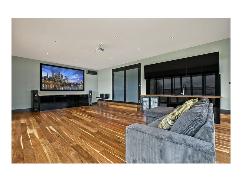 19 Melbourne Road, Gisborne VIC 3437