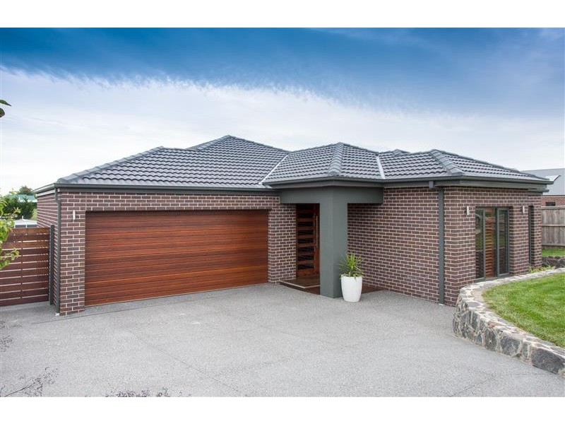 9 Childe Harold Road, Gisborne VIC 3437