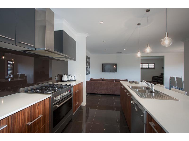 9 Childe Harold Road, Gisborne VIC 3437