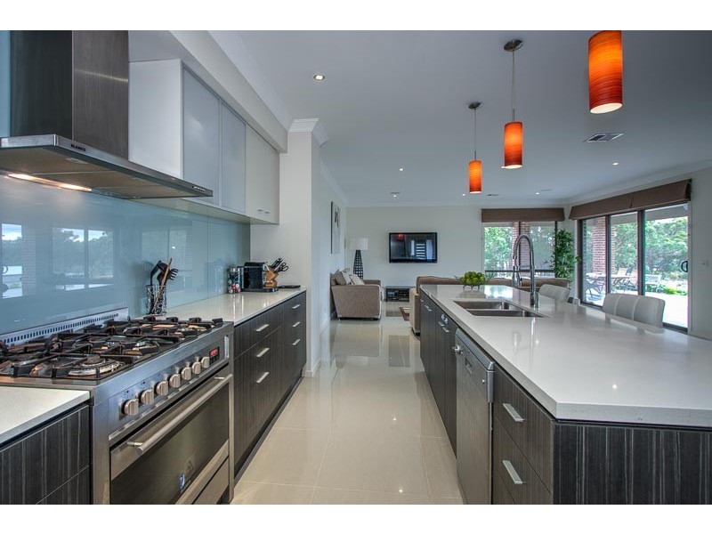 7 Fairway Drive, Gisborne VIC 3437