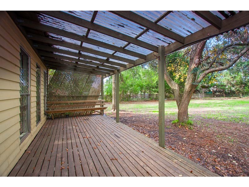 7 McBean Avenue, Macedon VIC 3440