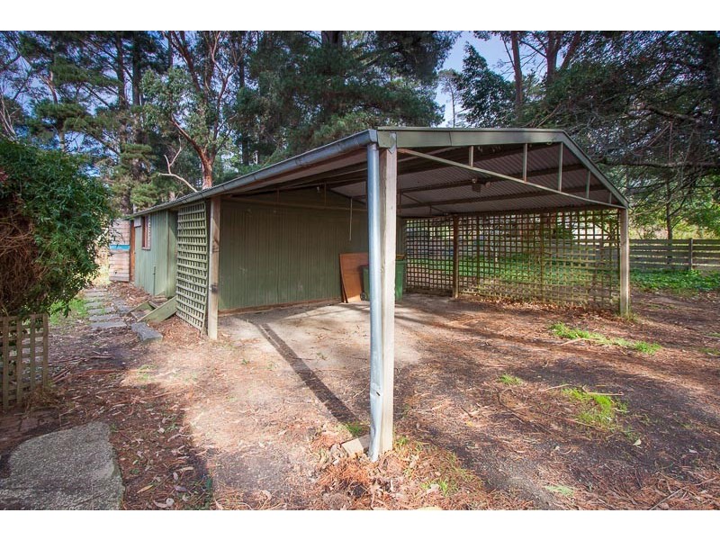 7 McBean Avenue, Macedon VIC 3440